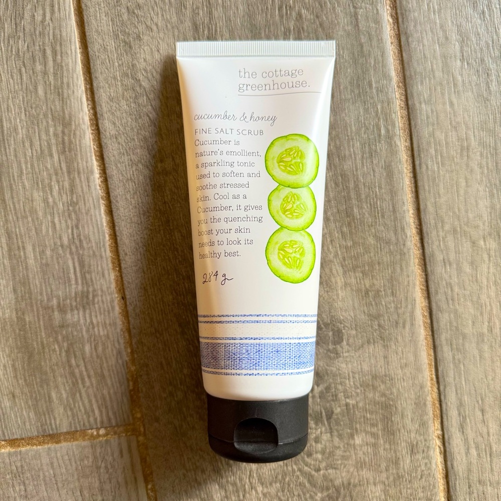 The Cottage Greenhouse Cucumber & Honey Salt Scrub NEW 10oz
